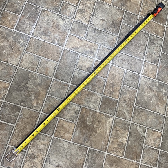 Tommy Hilfiger Easy Reversible Belt with Gift Box, Black / Brown 48” - Picture 12 of 16